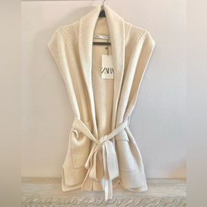✨ZARA Cream Knit Belted Vest